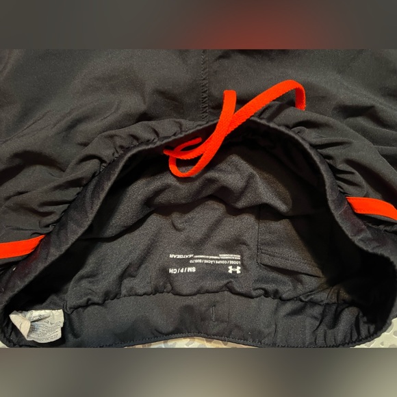 Black and orange under armour running shorts. - Picture 2 of 3